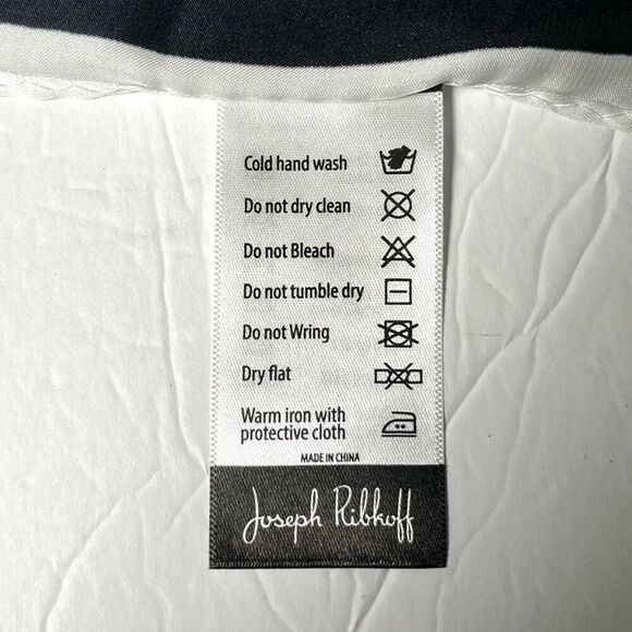 Joseph Ribkoff Geometric Pattern Square Scarf - Picture 4 of 4